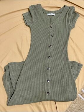 Double Zero Olive Green Ribbed Button Midi Dress